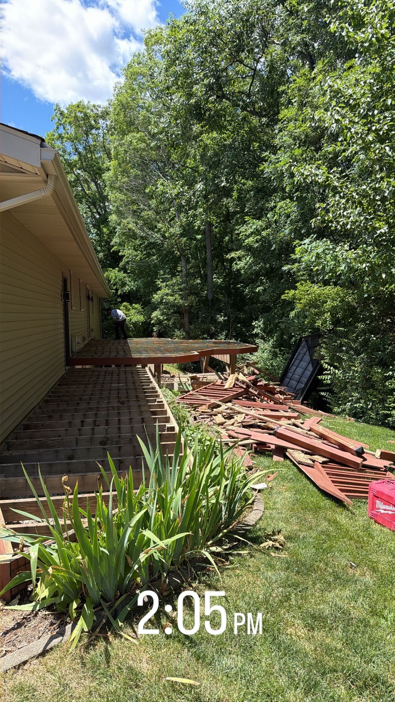 Gallery photos for Old Wood Deck Replaced With Low-Maintenance Composite in Defiance Ohio: Image #8
