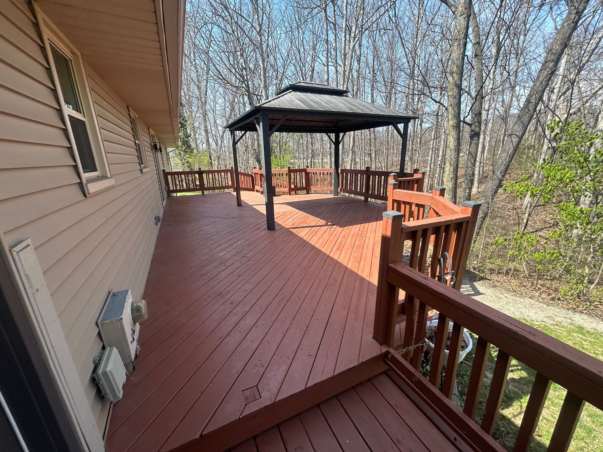 Gallery photos for Old Wood Deck Replaced With Low-Maintenance Composite in Defiance Ohio: Image #9