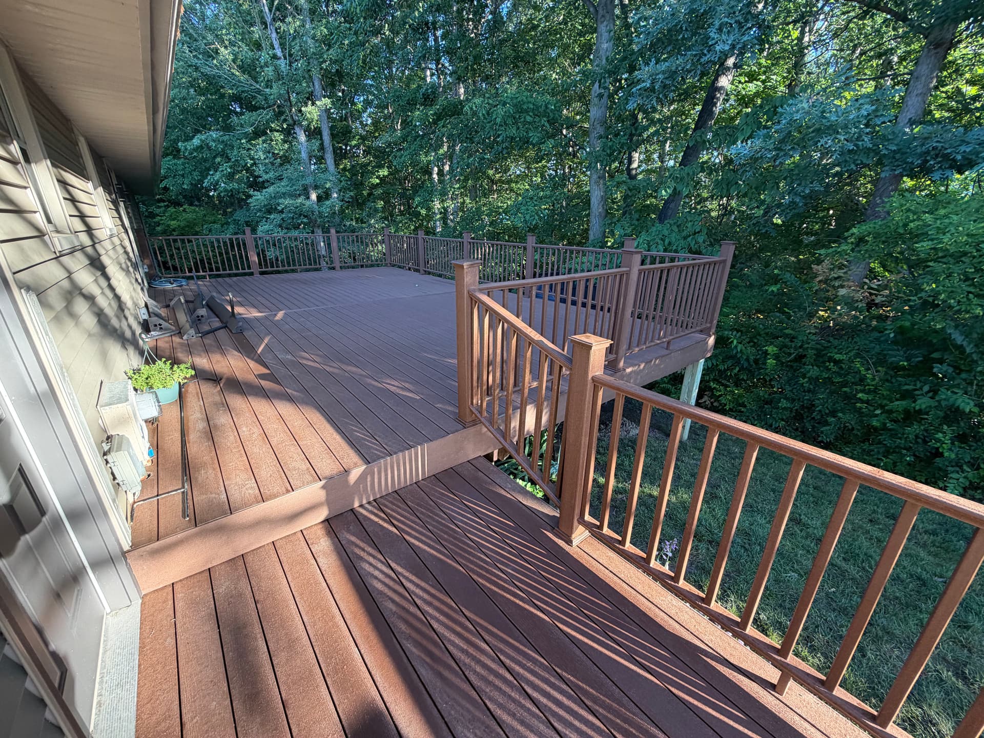 Gallery photos for Old Wood Deck Replaced With Low-Maintenance Composite in Defiance Ohio: Image #4