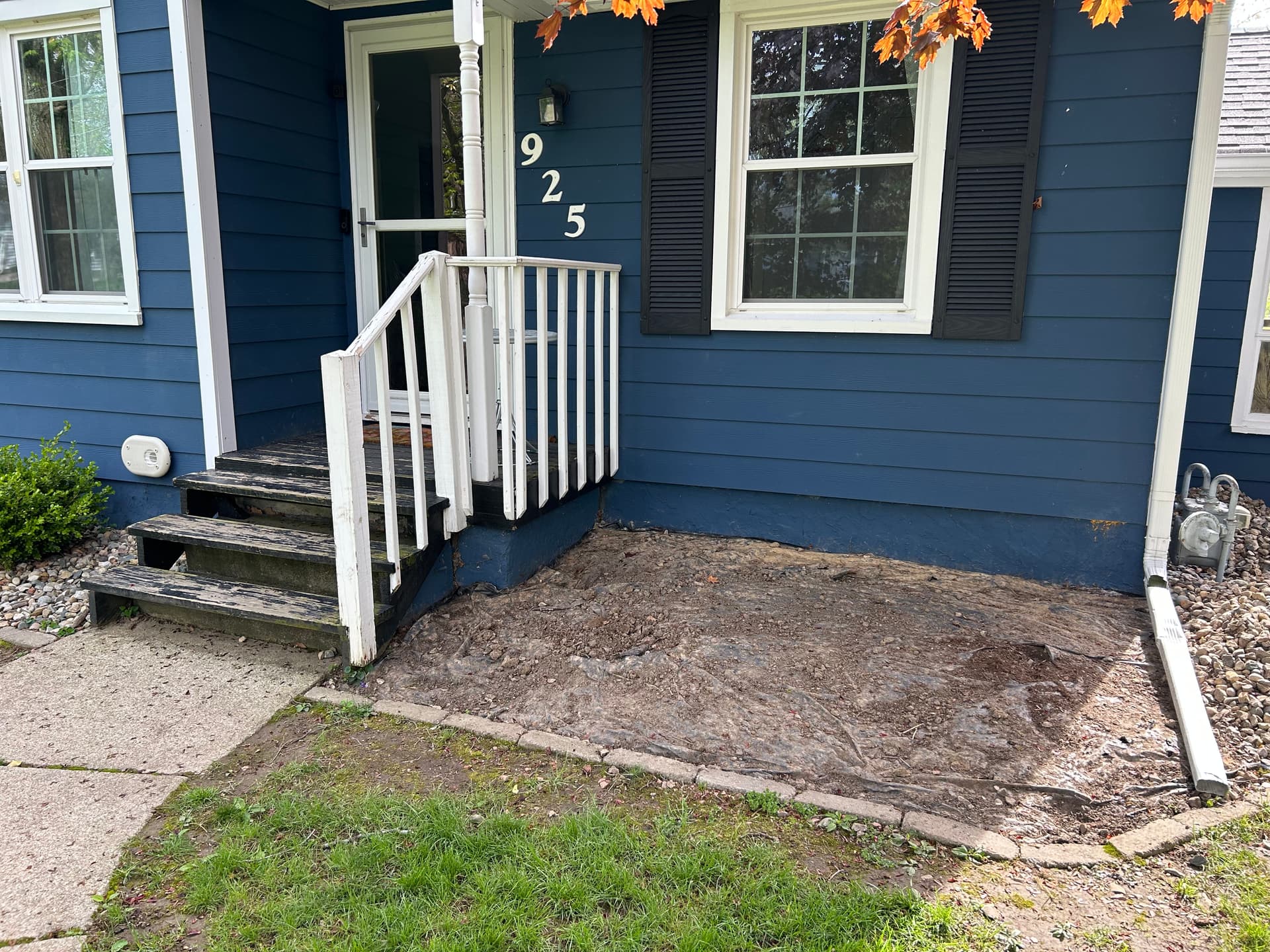 Gallery photos for Front Porch Build Gives Bryan Home a Safer Entry: Image #1