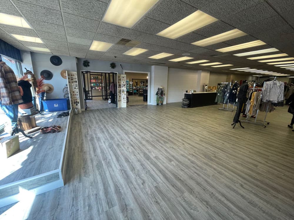 Gallery photos for Elevating Spaces with Beautiful New Flooring: Image #16