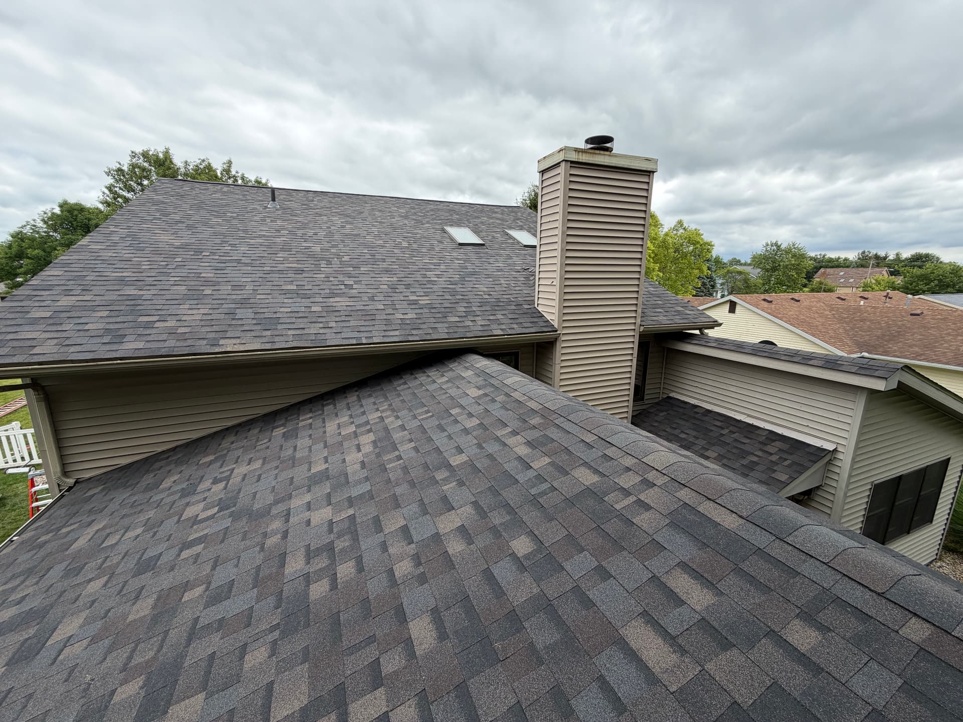 Gallery photos for Roof Replacement in Bryan Ohio with Owens Corning Black Sable: Image #2