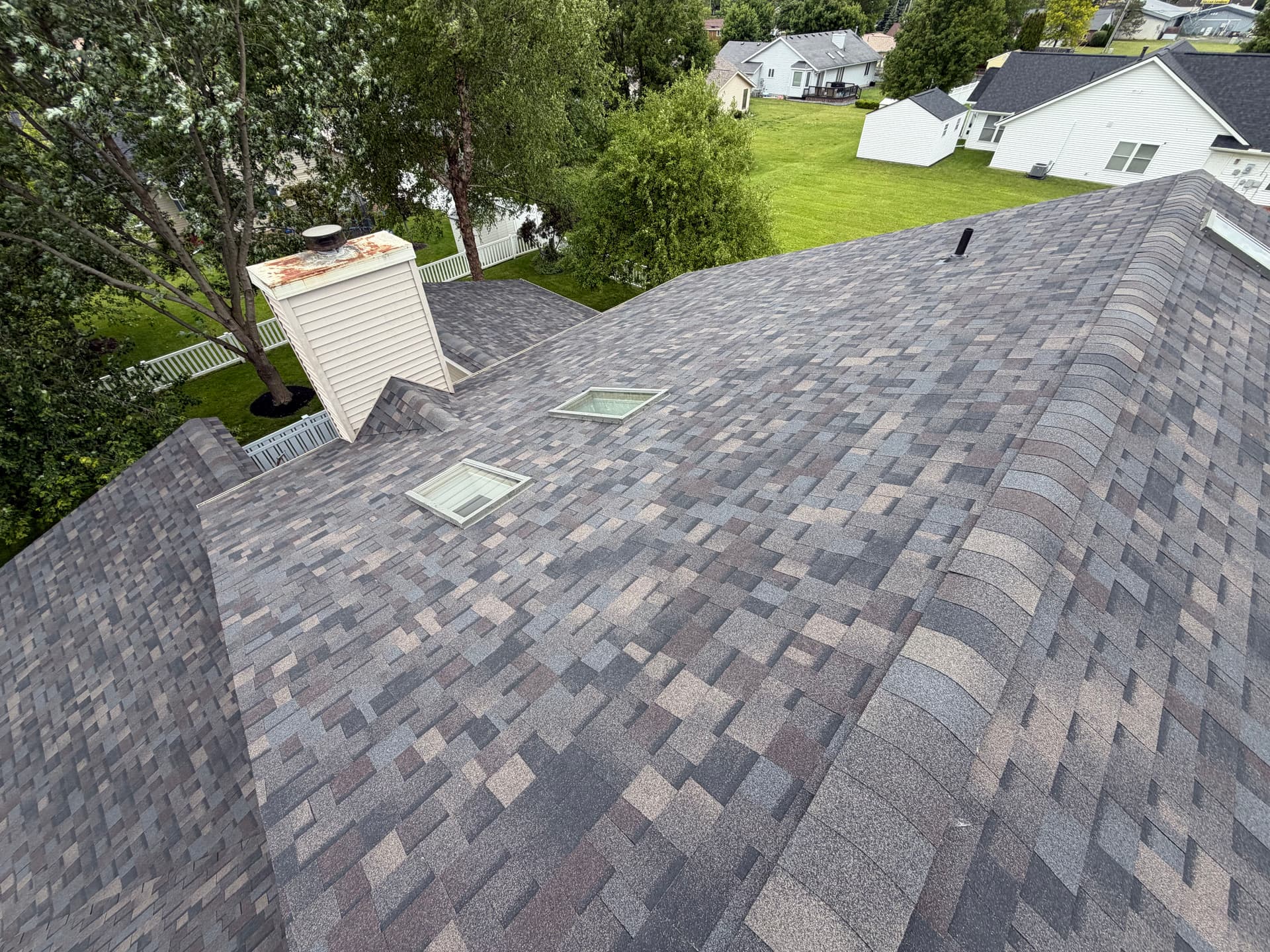 Gallery photos for Roof Replacement in Bryan Ohio with Owens Corning Black Sable: Image #3