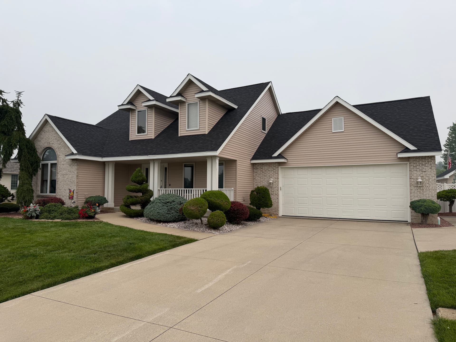 Gallery photos for Complete Siding and Fascia Replacement in Bryan Ohio: Image #1
