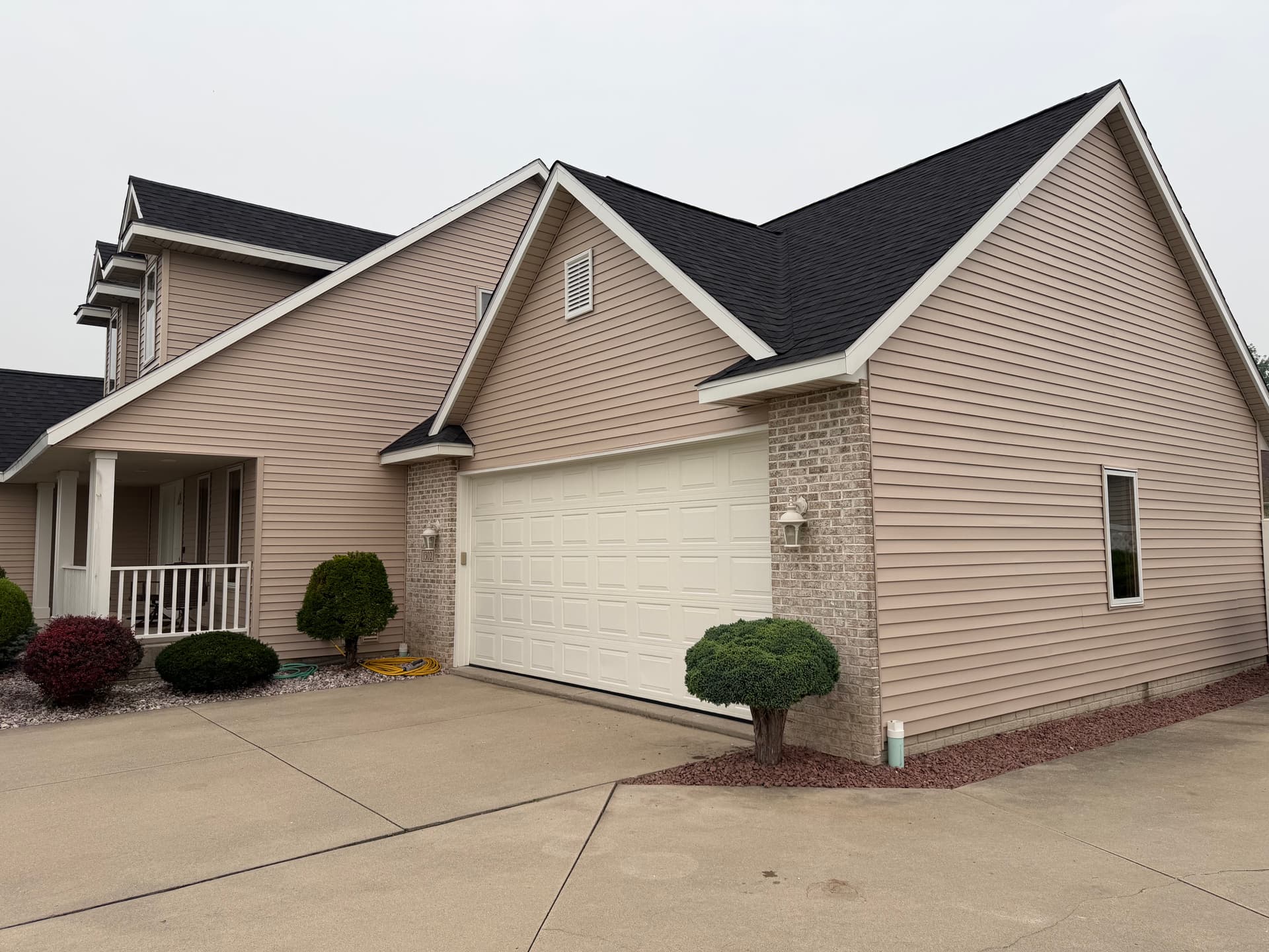 Gallery photos for Complete Siding and Fascia Replacement in Bryan Ohio: Image #5