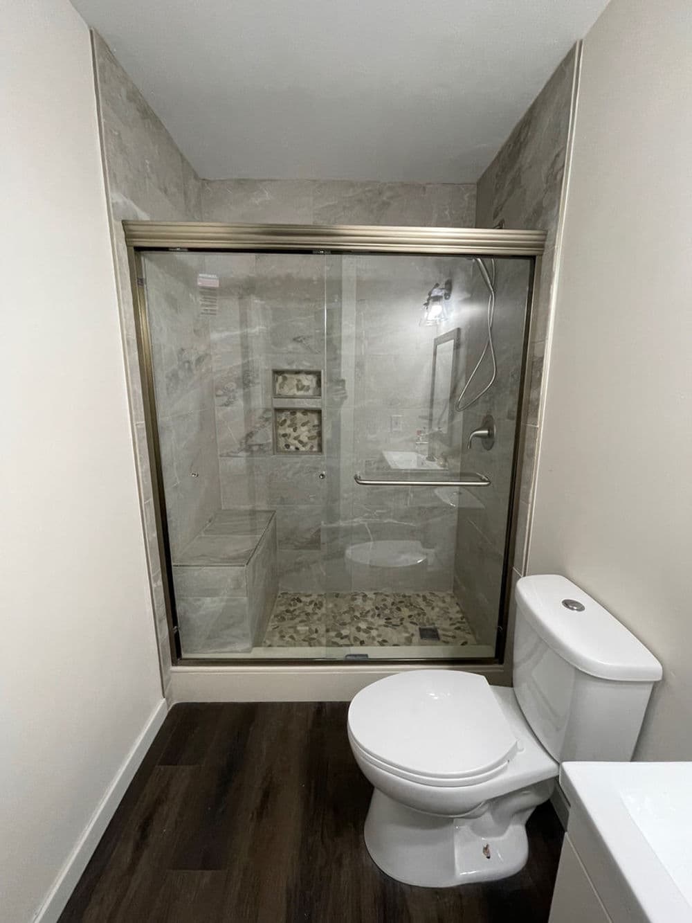 Gallery photos for Stunning Tile and Backsplash Transformations: Image #9